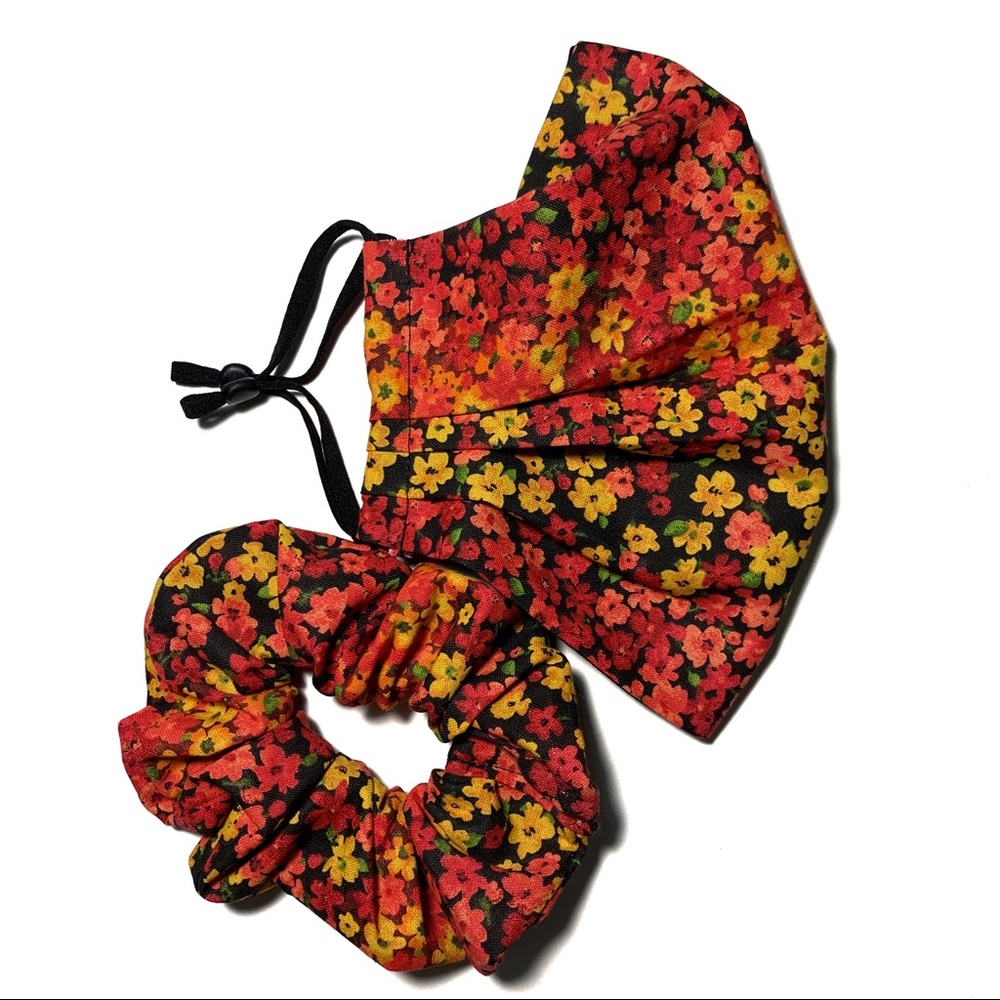 2/$30 Face Mask Scrunchie Filter Red Ombre Floral